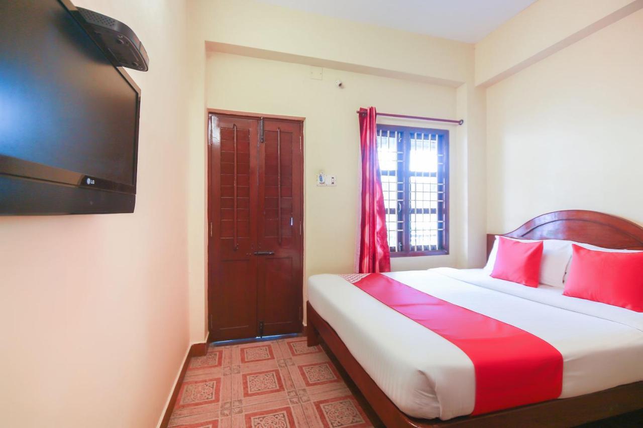 Oyo 23098 Ushama Heritage Guest House Pondicherry Exterior foto